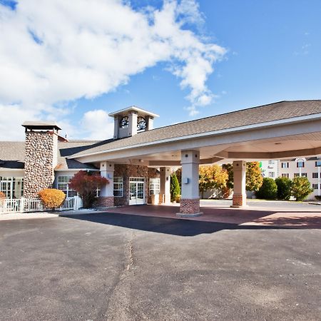 Holiday Inn Express St Ignace-Lake Central By Ihg Saint Ignace Buitenkant foto
