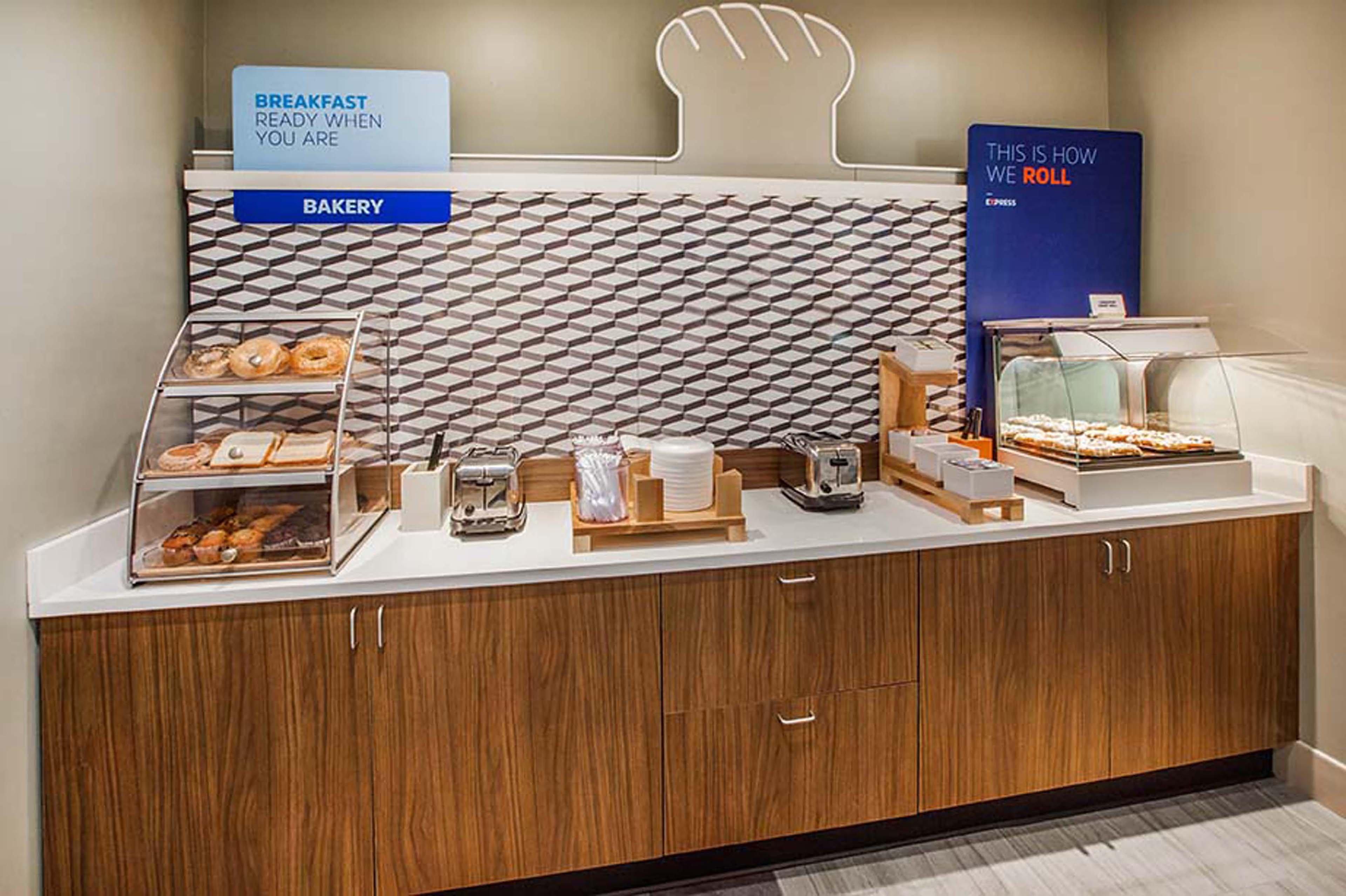 Holiday Inn Express St Ignace-Lake Central By Ihg Saint Ignace Buitenkant foto