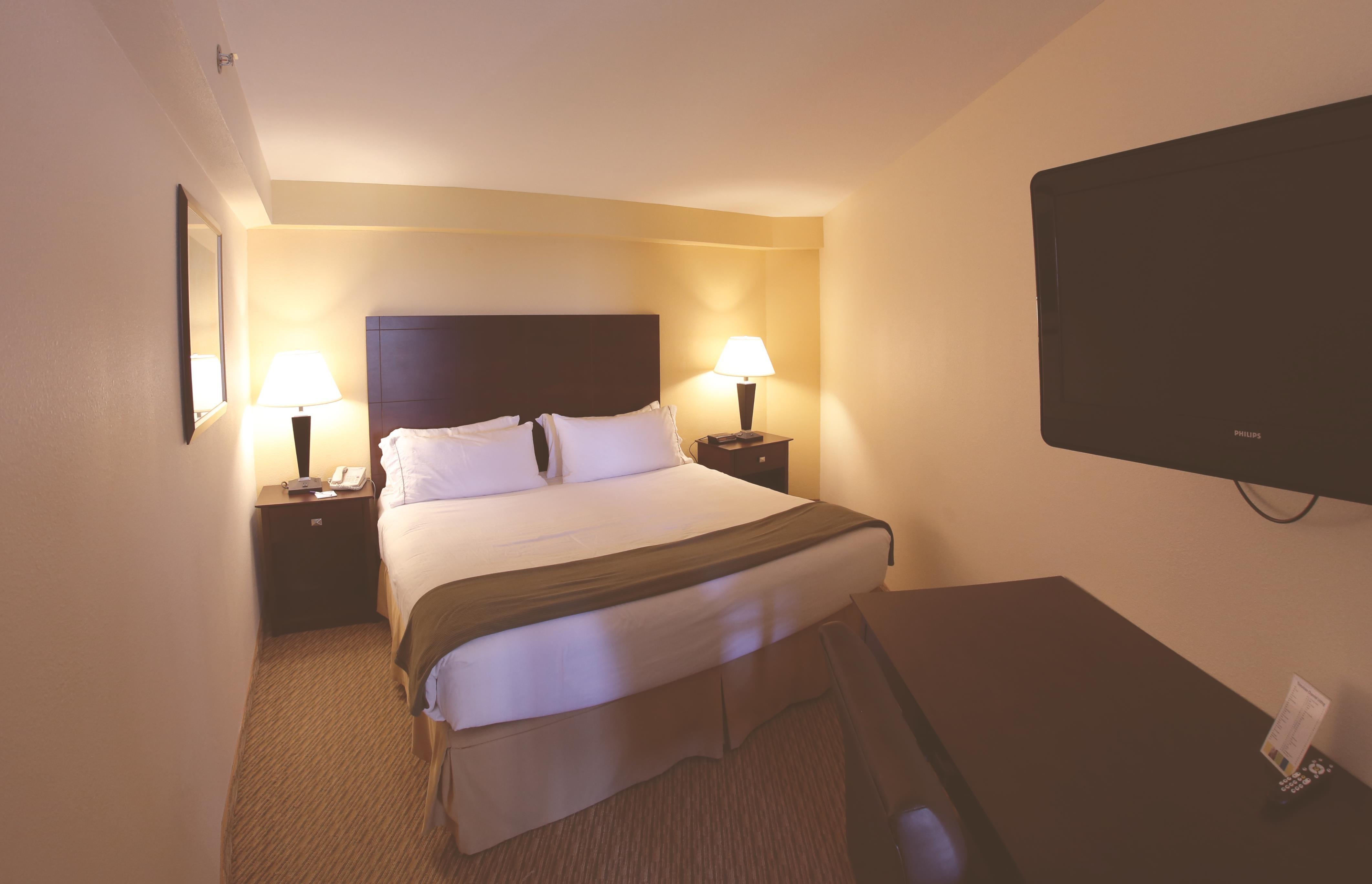 Holiday Inn Express St Ignace-Lake Central By Ihg Saint Ignace Buitenkant foto