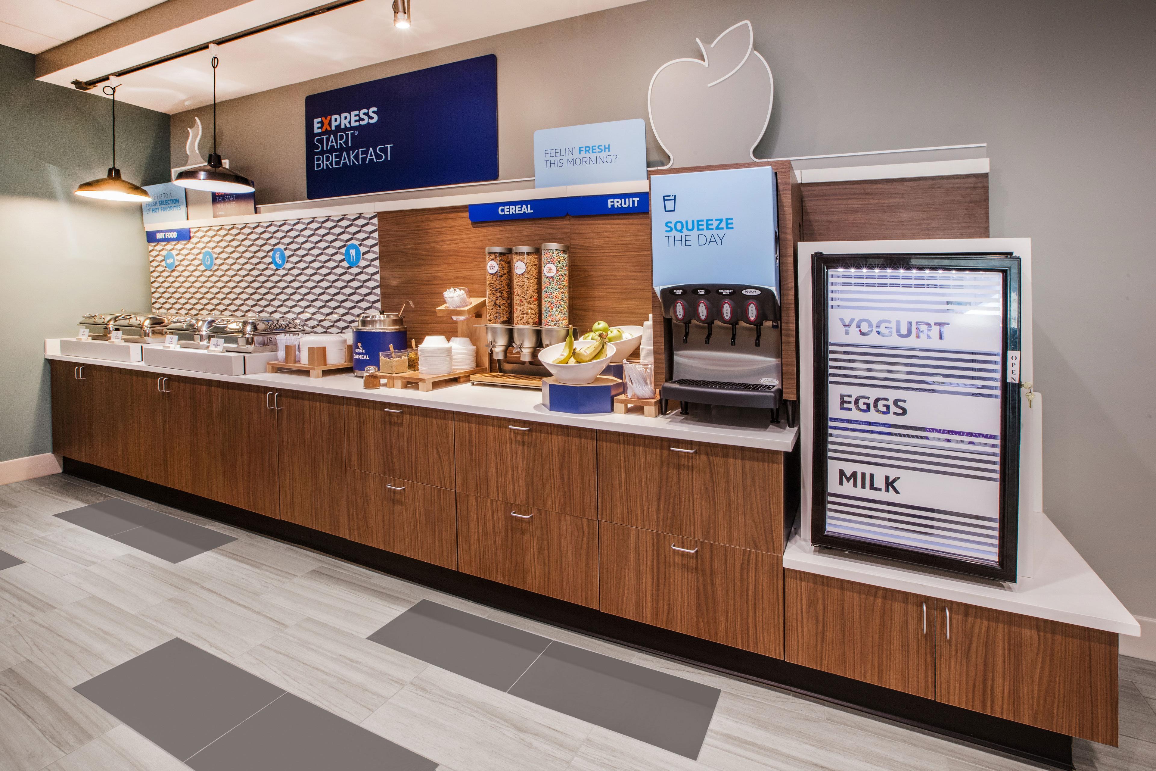 Holiday Inn Express St Ignace-Lake Central By Ihg Saint Ignace Buitenkant foto