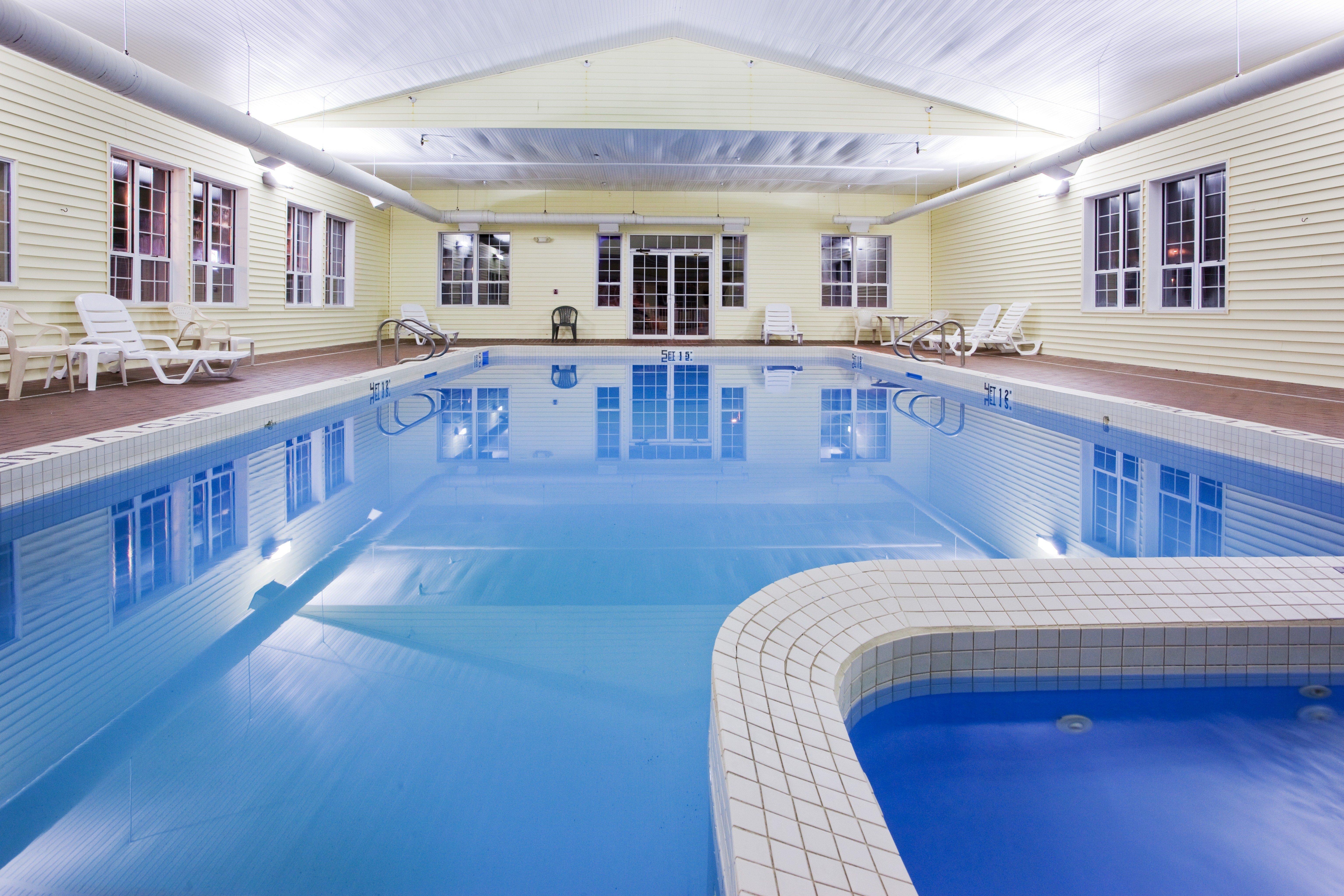 Holiday Inn Express St Ignace-Lake Central By Ihg Saint Ignace Buitenkant foto
