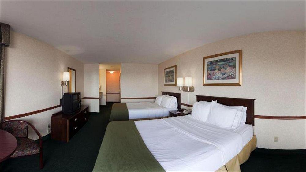 Holiday Inn Express St Ignace-Lake Central By Ihg Saint Ignace Buitenkant foto