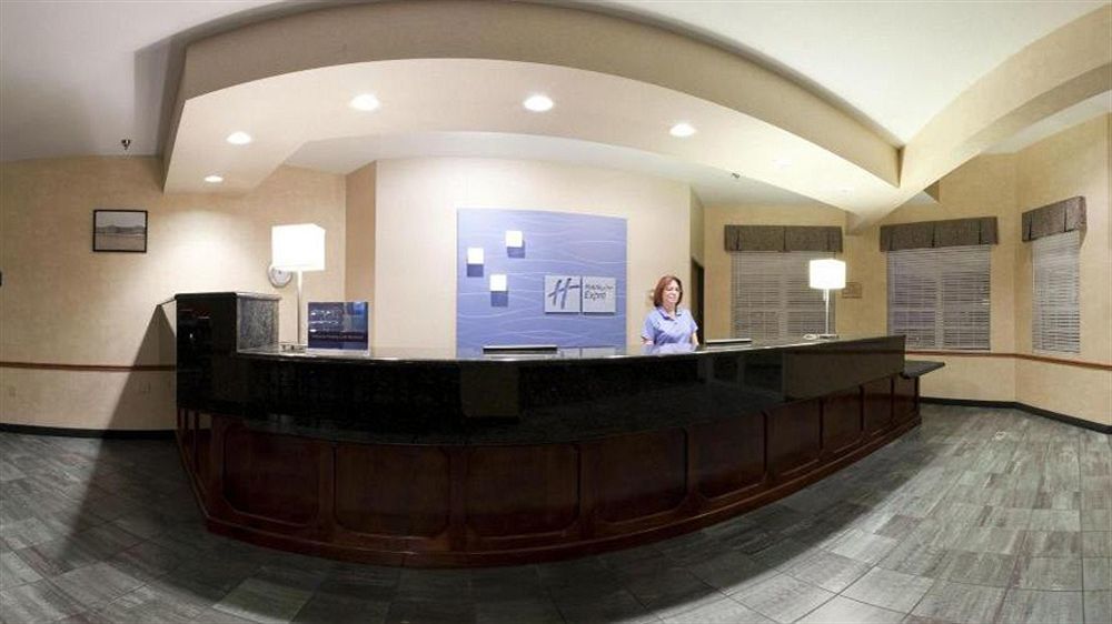 Holiday Inn Express St Ignace-Lake Central By Ihg Saint Ignace Buitenkant foto